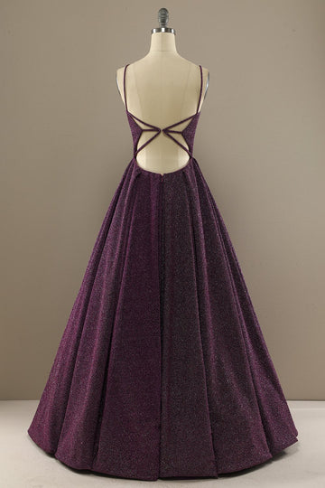 Charme Une ligne violette robe de bal avec avant divisée